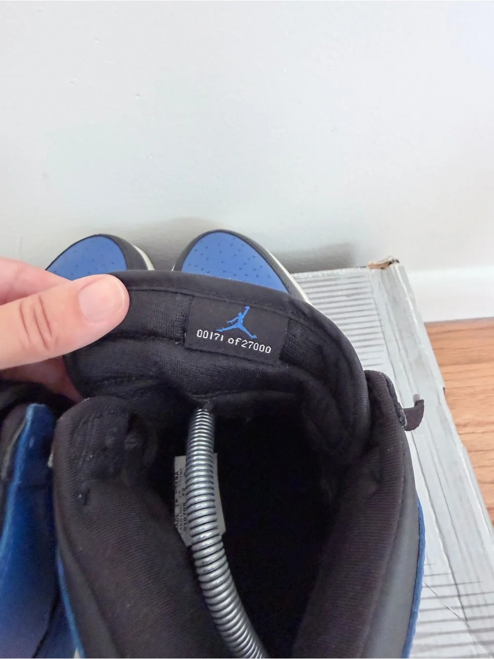 2001 Air Jordan 1 Royal Sneaker Size 8.5 Men’s